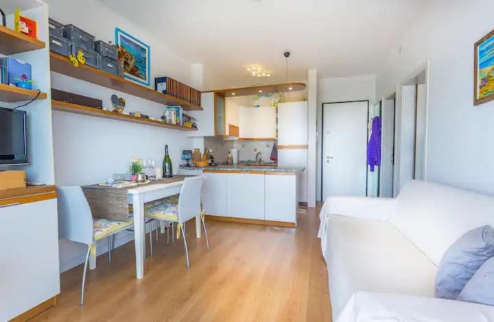 Appartement Splendido Attico, Piscina E Vista Mare à Lignano Sabbiadoro Extérieur photo